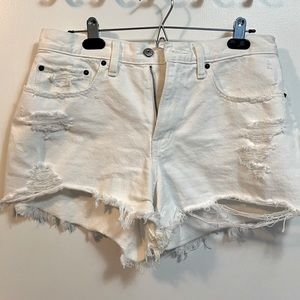 Abercrombie & Fitch Curve Love Midrise Shorts